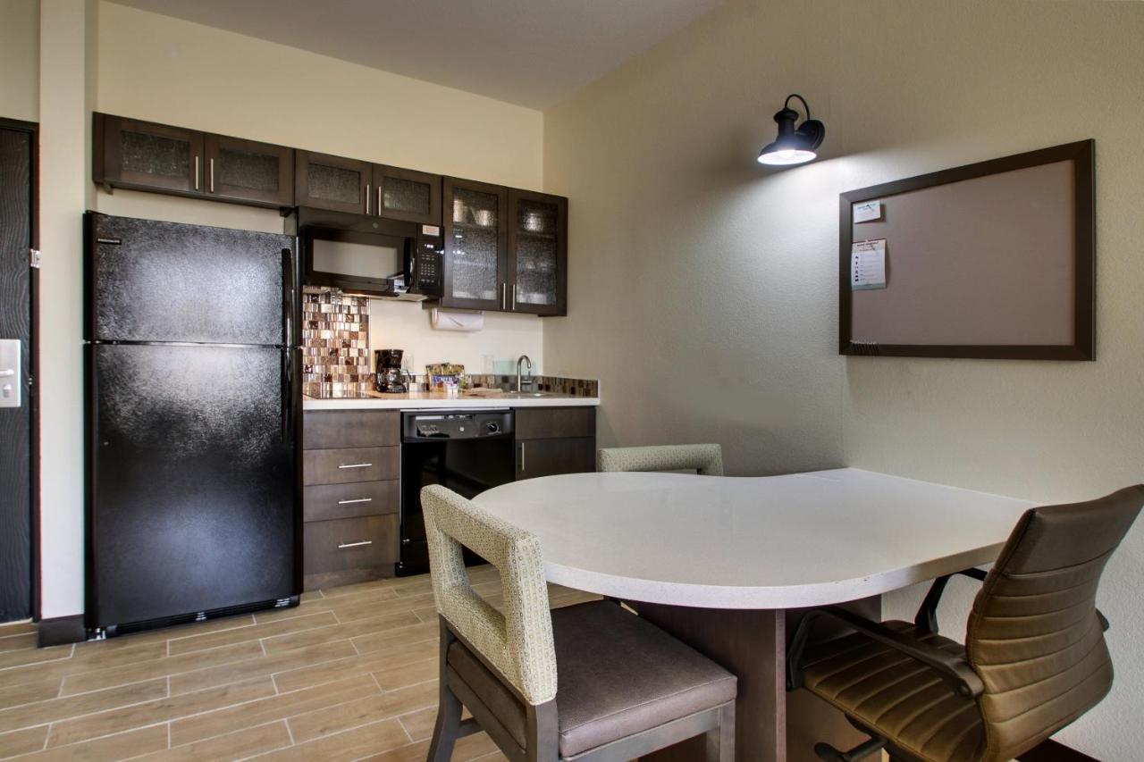 Candlewood Suites - Wichita East By Ihg Exterior foto